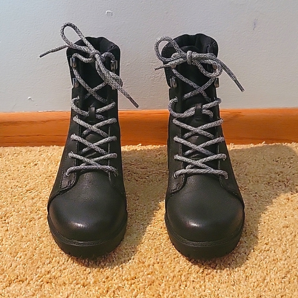 Black lace up boots, size 7